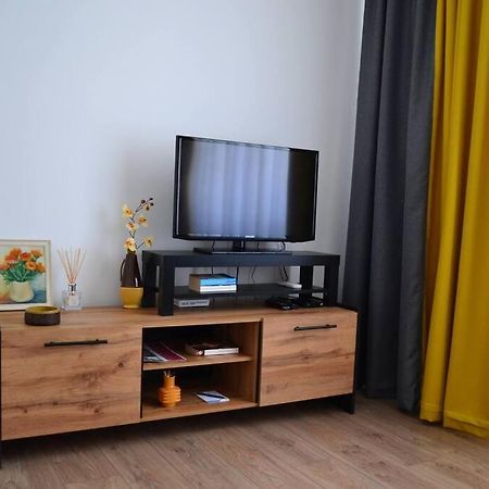 Modern City Center 2 Bedroom Apartment Sofia Eksteriør billede