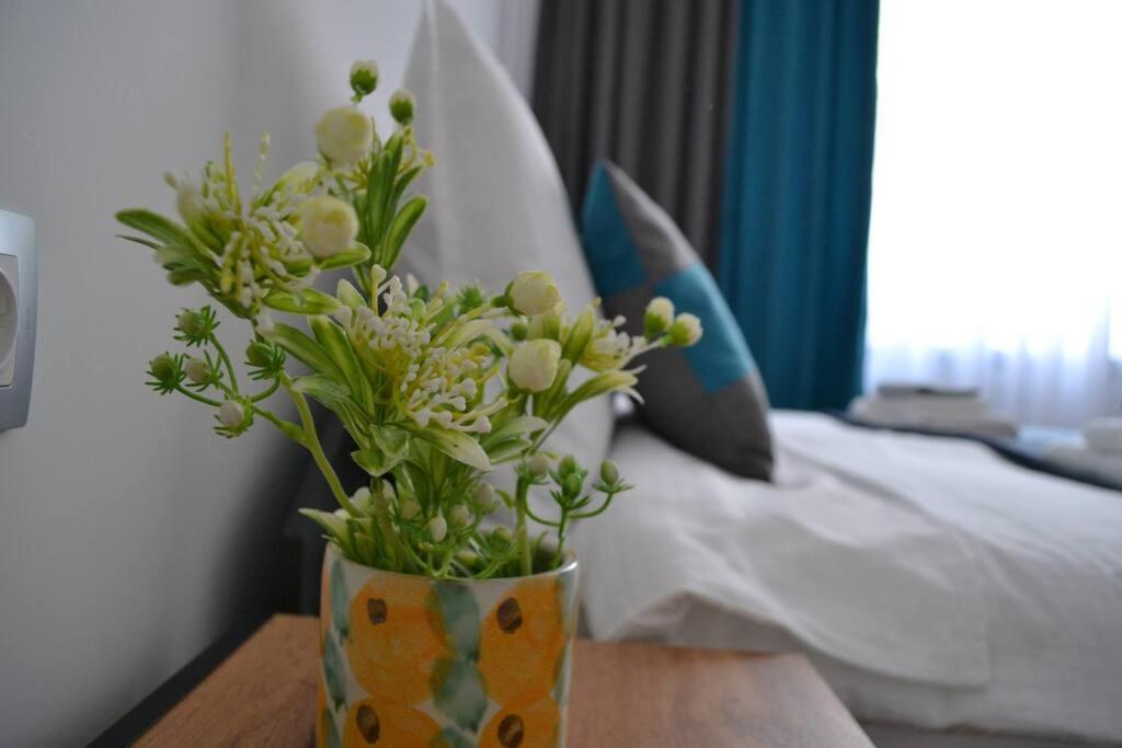 Modern City Center 2 Bedroom Apartment Sofia Eksteriør billede