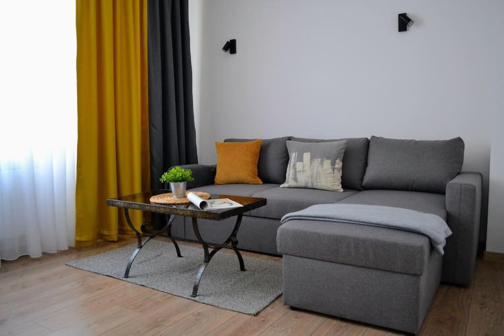 Modern City Center 2 Bedroom Apartment Sofia Eksteriør billede
