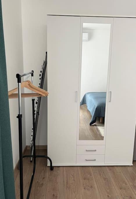 Modern City Center 2 Bedroom Apartment Sofia Eksteriør billede